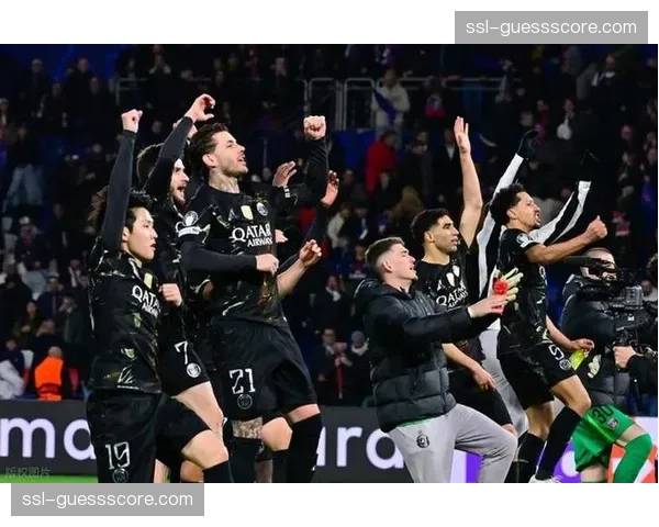 焦点战：巴黎对阵马赛法国国家德比前瞻，恩怨对决再上演